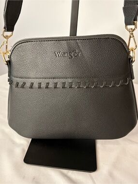 Wrangler Black Pebbled Crossbody Bag Wide Logo Strap Brown Rope Print Lining